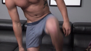 Solo: Juggling the Ultimate Hawaiian Treat