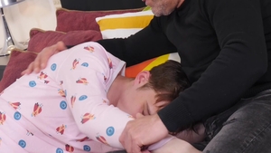 Daddy On Twink: Daddy's Special Touch