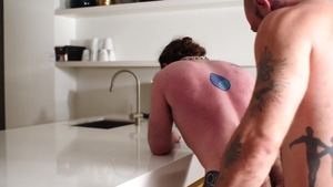 Bareback That Hole: Bareback Bathing Beauty