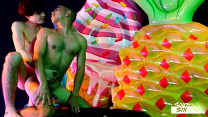 Southern Strokes: Holding Hands in Otter Love