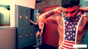 Southern Strokes: Tough Tattooed Twinks in Action