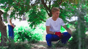 Gardening Labourers Go Deep