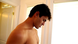 Next Door Twink: Returning the Favor in Bed