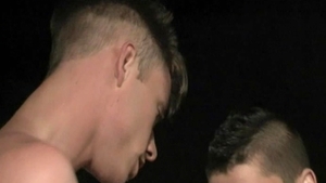 Sizzling Threesome Takes it to the Max