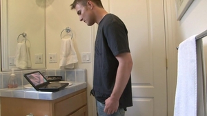 Next Door Twink: Bathroom Banging with Ryan