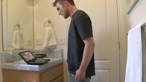 Next Door Twink: Bathroom Banging with Ryan
