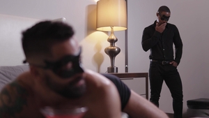 Noir Male: Intense Threeway with Dominic