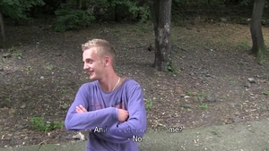 Czech Hunter: $1000 for Butt & Body: A Risky Proposition