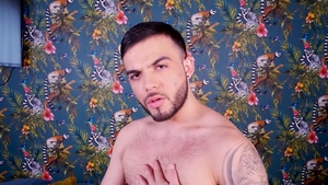 HotAFmen: Nocturnal Adventures of a Venezuelan Chamo