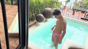 AmateurGayPOV: Stepson's Wet Wank in the Jacuzzi