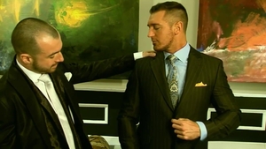 menatplay: Double F*cked Gallery Owner