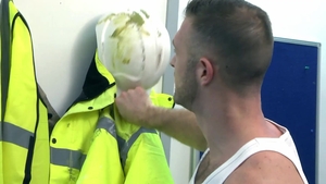 menatplay: Paul's Flirting Escalates