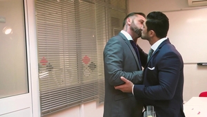 menatplay: Sizzling Hot Office Party