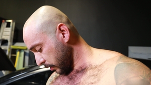 Family Creep: Cock-Sucking Stepson Tempts Julian