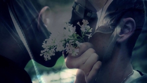 staxus: Sultry strap and tight ride