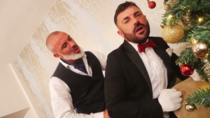 menatplay: Butler's Mistletoe Magic in the City