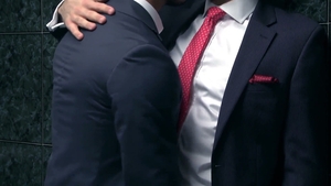 menatplay: Quick Glance, Hard F*ck in Men's Room