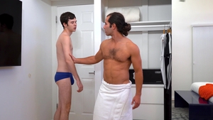 Juicy Dick Flashes Younger Bro