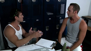 Men: In the Gagging Zone with a Muscular Hunk