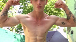 Titanium Physiques: Flexing Outside